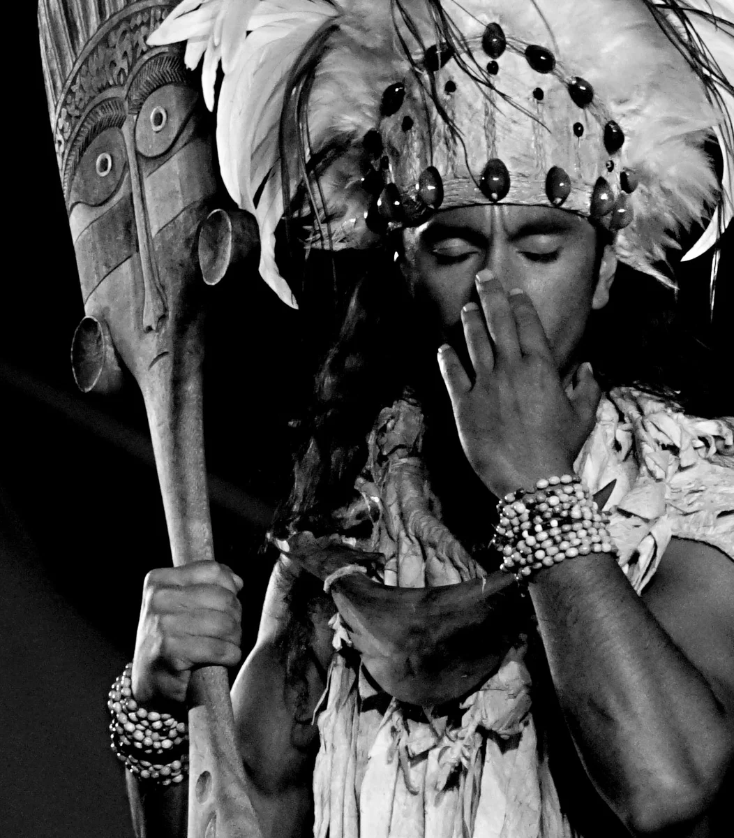 Danzatrice del gruppo Mana Maohi dalla Polinesia durante l'esibizione al Festival del Folklore di Gorizia